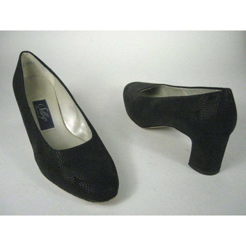 Selby Shoes Black Fabric Pump Women Pattern Stitch  Size 7 1/2 US A Width 7.5